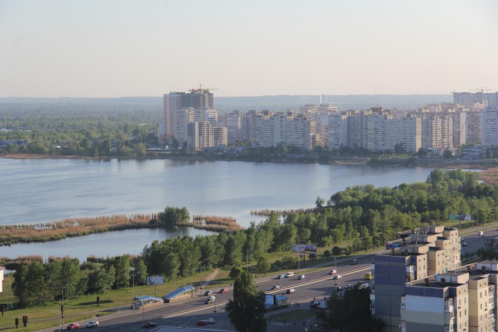 Solo Apartment Virmenska Kiev Exterior foto